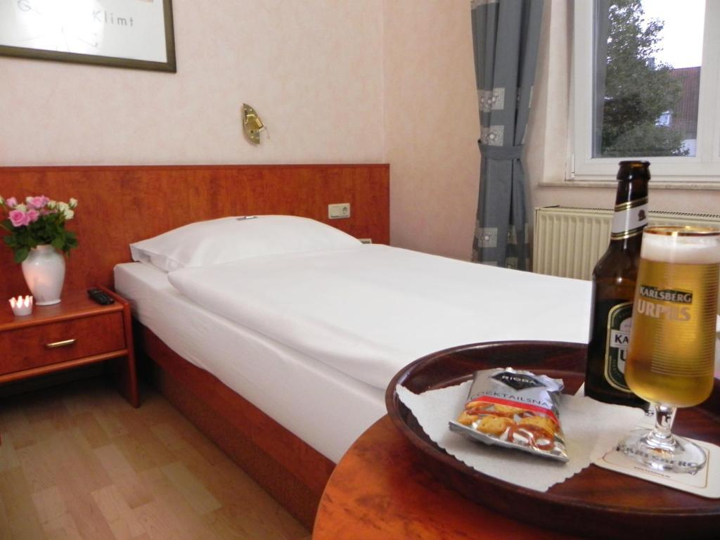 Bahnhof-Hotel ザールルイ 部屋 写真